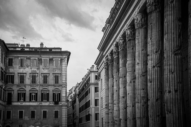 Black and white photo of the Temple of Hadrian in Rome